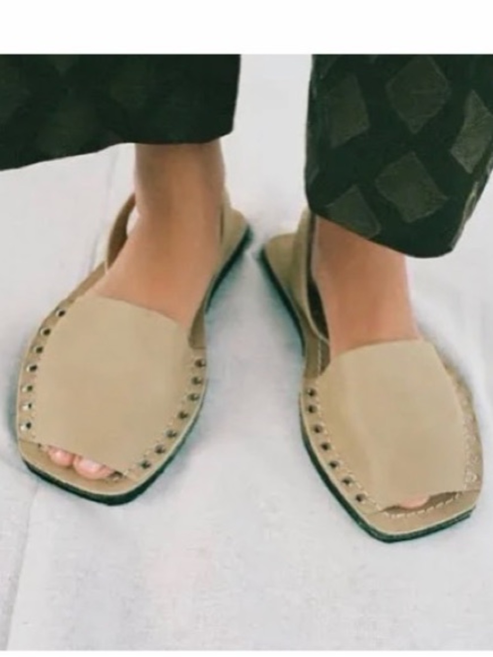 Zara Ría Neutral Tan Women’s Slingback Flats Sandals w/Stud Detail size 7